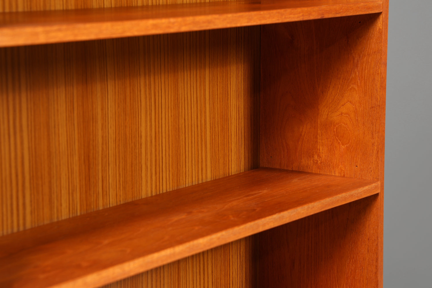 Wunderschönes Mid Century Regal skandinavisches Bücherregal Teak Holz Kommode 60er Jahre