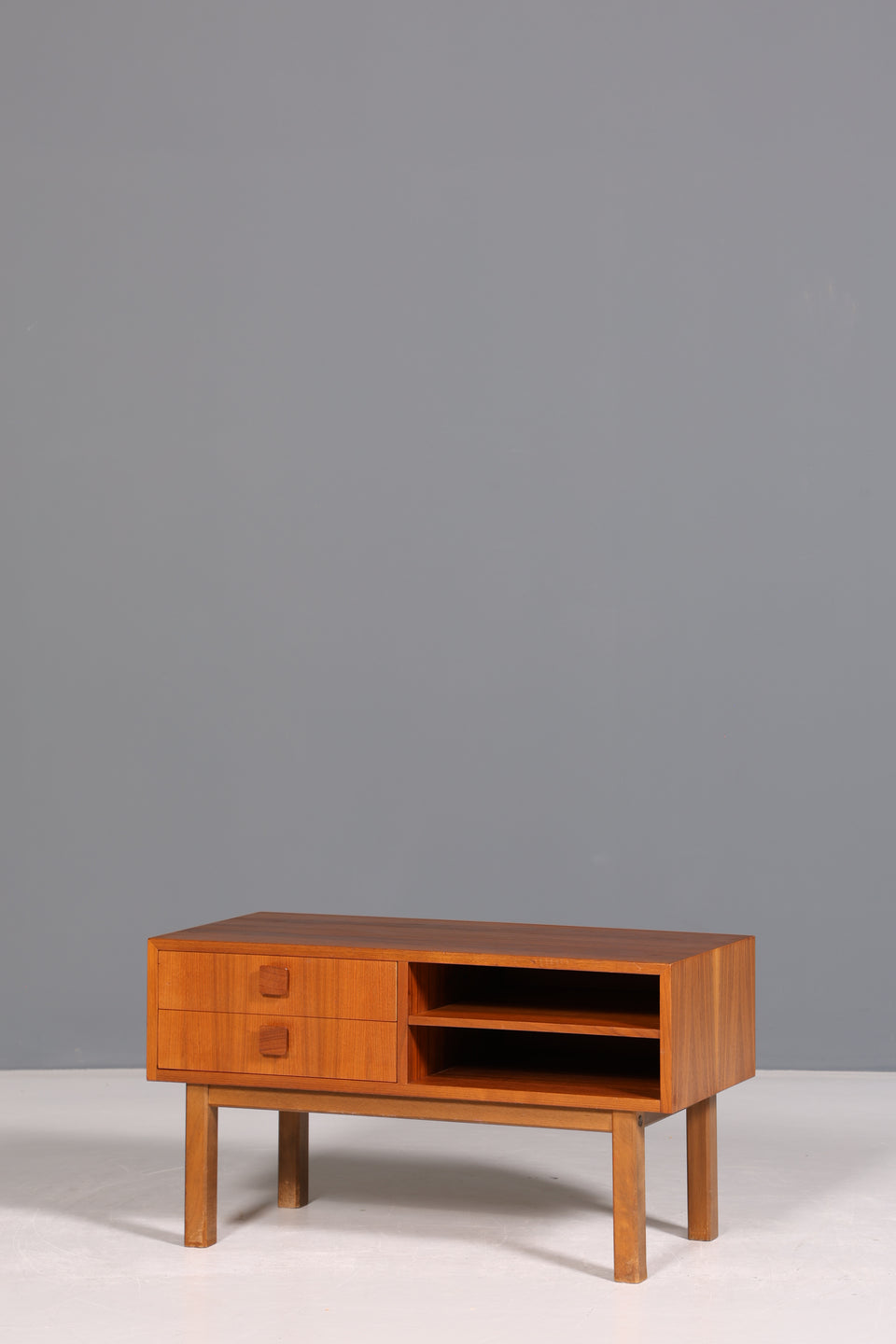 Wunderschöne Mid Century Kommode echt Holz Sideboard TV Kommode Regal 60s