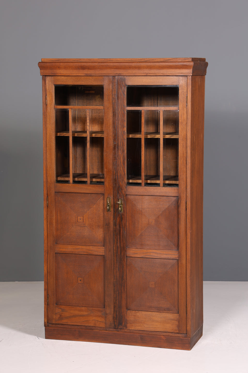 Traumhafte Jugendstil Vitrine Antike Holz Bücherschrank Eiche Antik Schrank 1 von 2