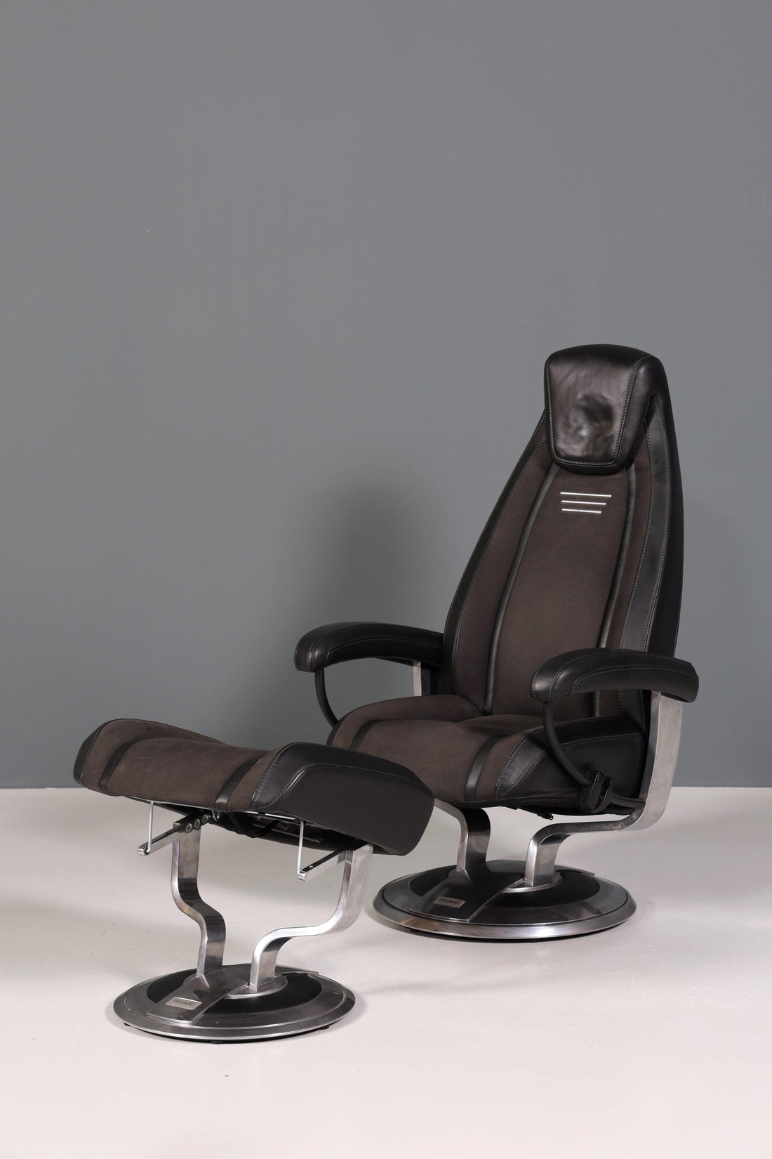 Edler Designer Sessel mit Hocker &quot;Recaro&quot; echt Leder Relax Armlehnsessel Fussablage