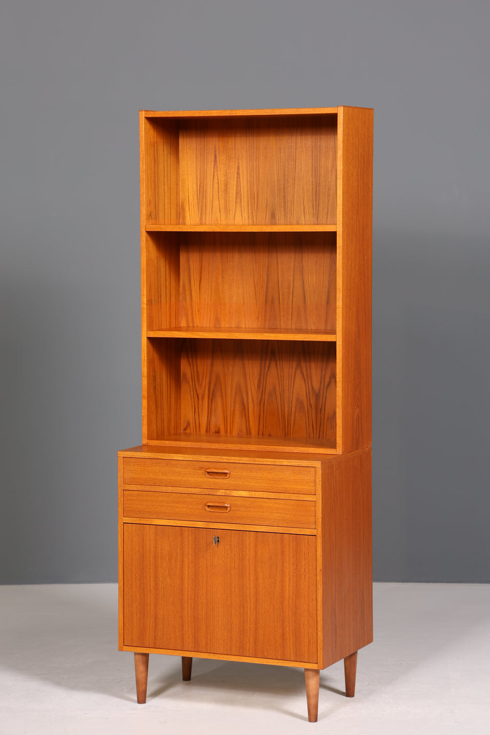 Schlichtes Mid Century Regal Vintage Schrank Retro Bücherregal 60s Buchablage