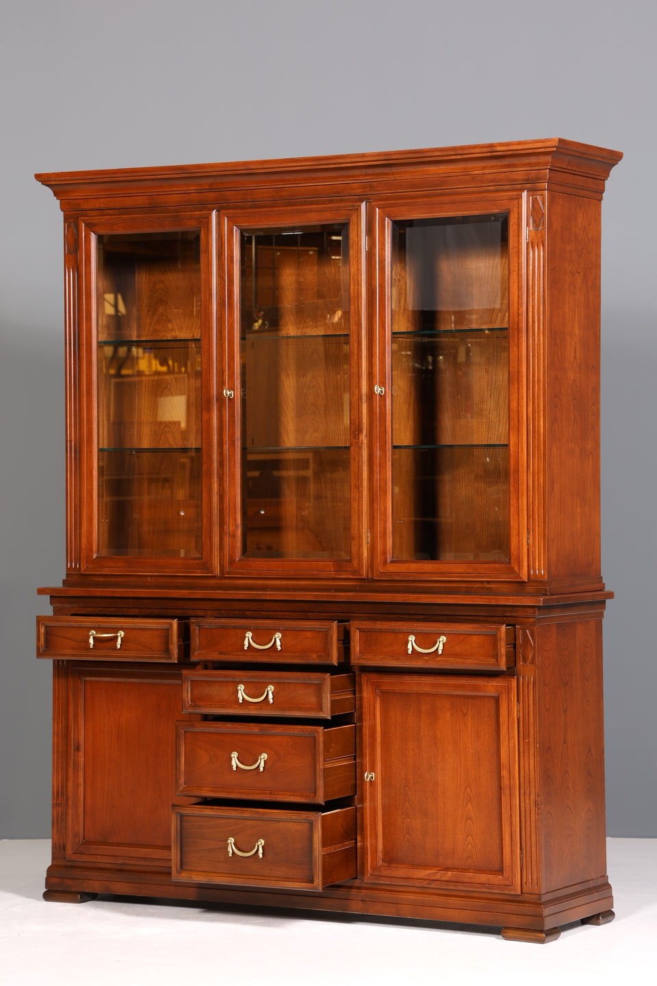 Traumhafte Original Selva Vitrine Antik Stil massiv Holz Buffet Villa Borghese Schrank Bibliothek