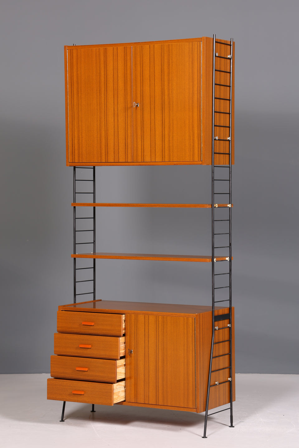 Wunderschönes Mid Century String Regal Modular Bücherregal Regalwand Schrank Kommode 60s