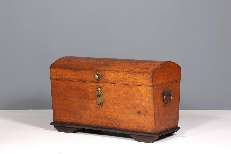 Magnificent original baroque chest around 1800 laundry chest solid wood oak chest dowry chest antique box