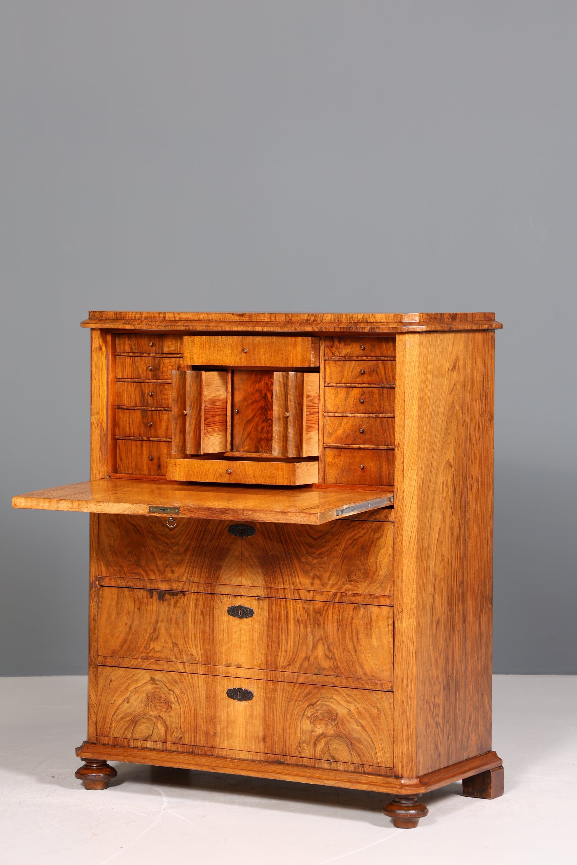 Edler Louis Philippe Sekretär um 1880 Gründerzeit Antik Chiffoniere Schrank Nussbaum