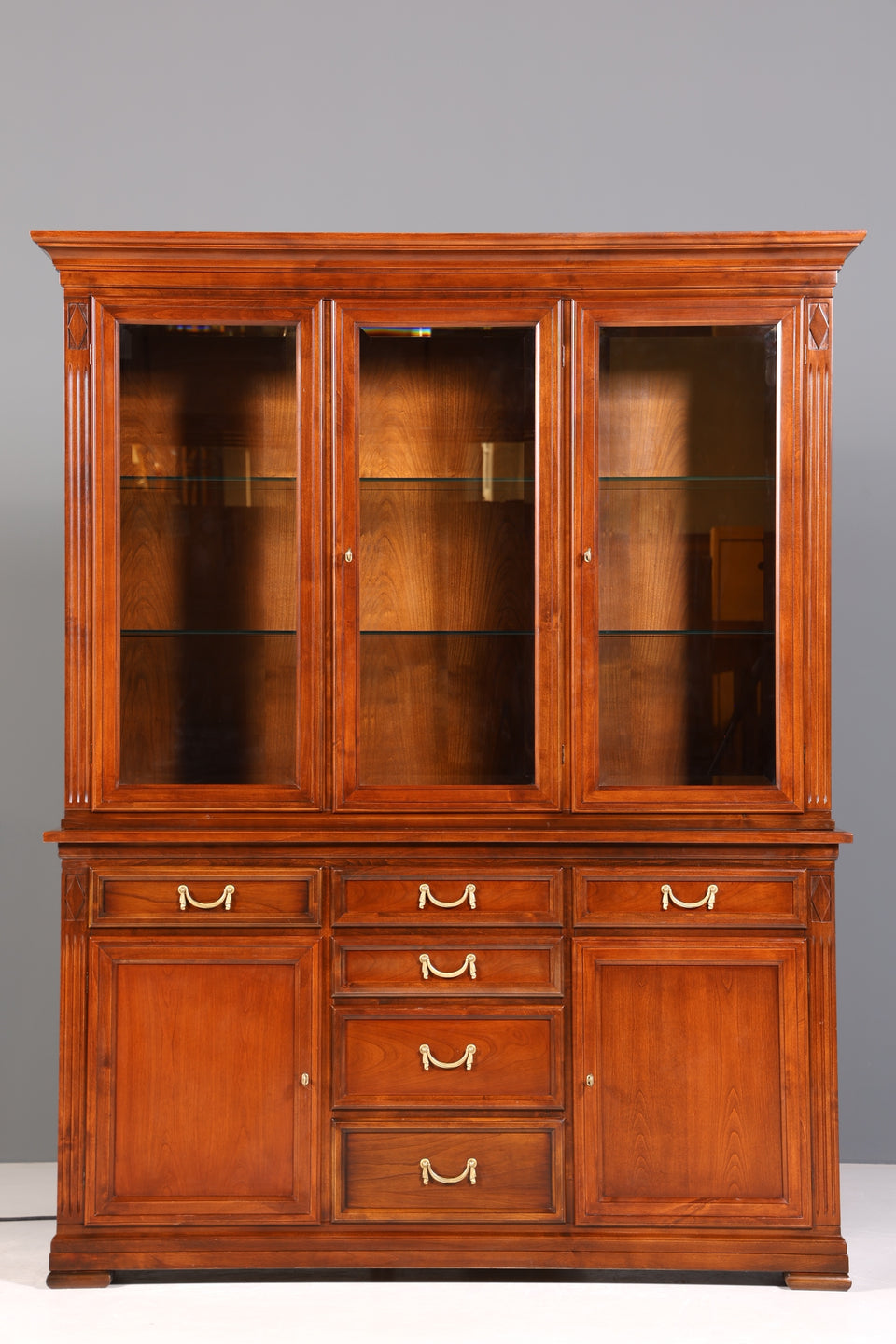 Traumhafte Original Selva Vitrine Antik Stil massiv Holz Buffet Villa Borghese Schrank Bibliothek