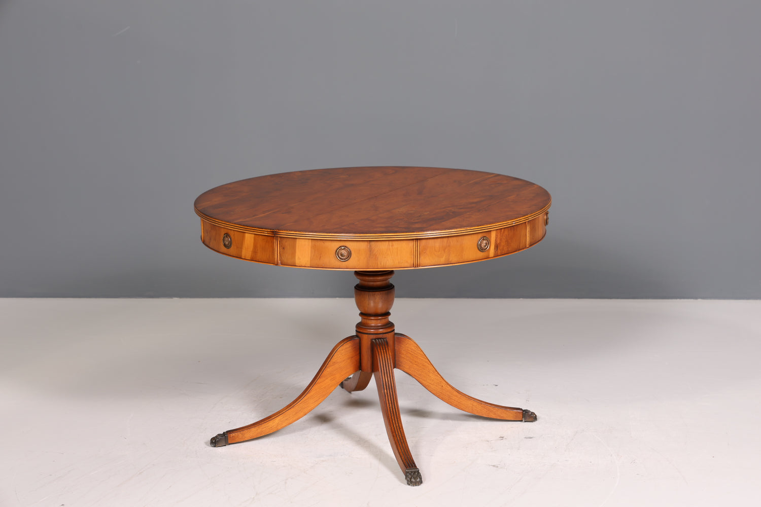 Dreamy English table extendable dining table antique style 60s kitchen table yew