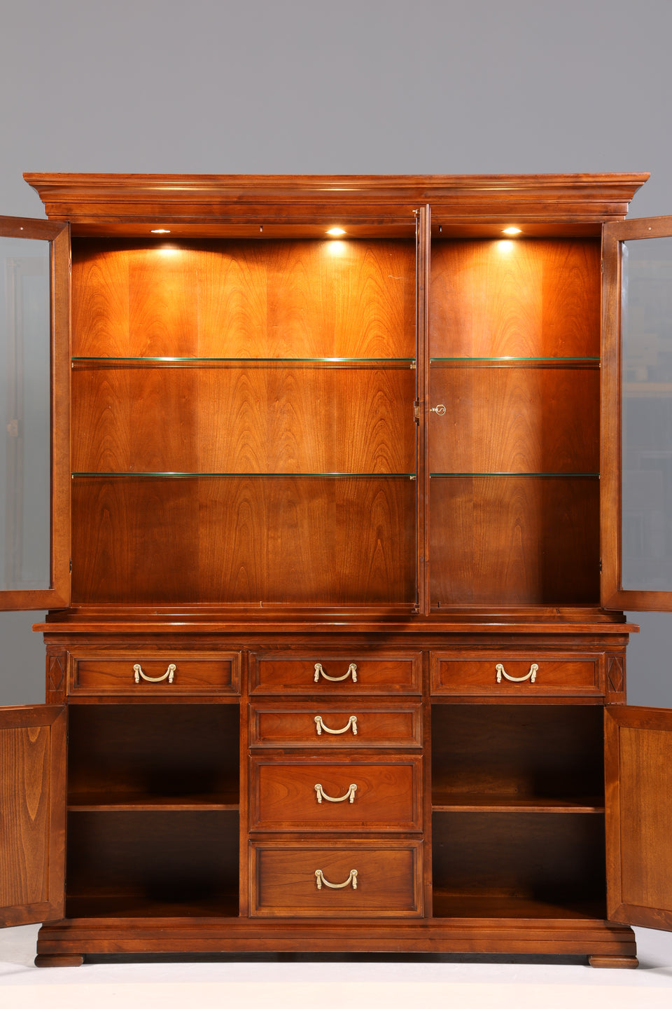 Traumhafte Original Selva Vitrine Antik Stil massiv Holz Buffet Villa Borghese Schrank Bibliothek