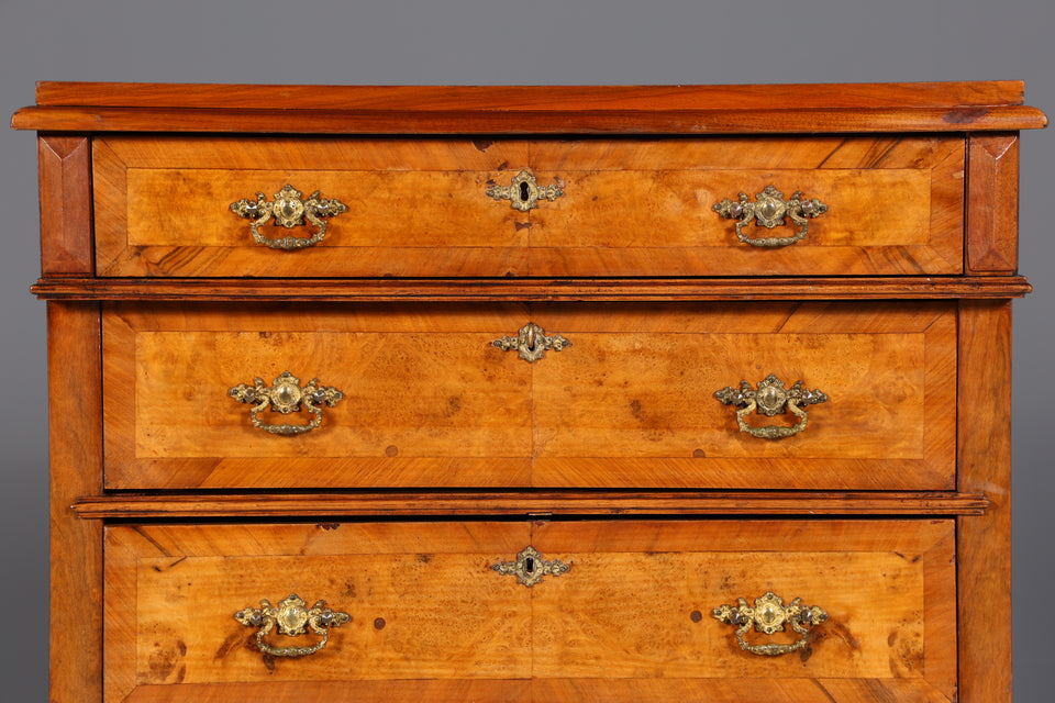 Wunderschöne Gründerzeit Kommode Louis Philippe Vertiko Nussbaum Sideboard um 1880