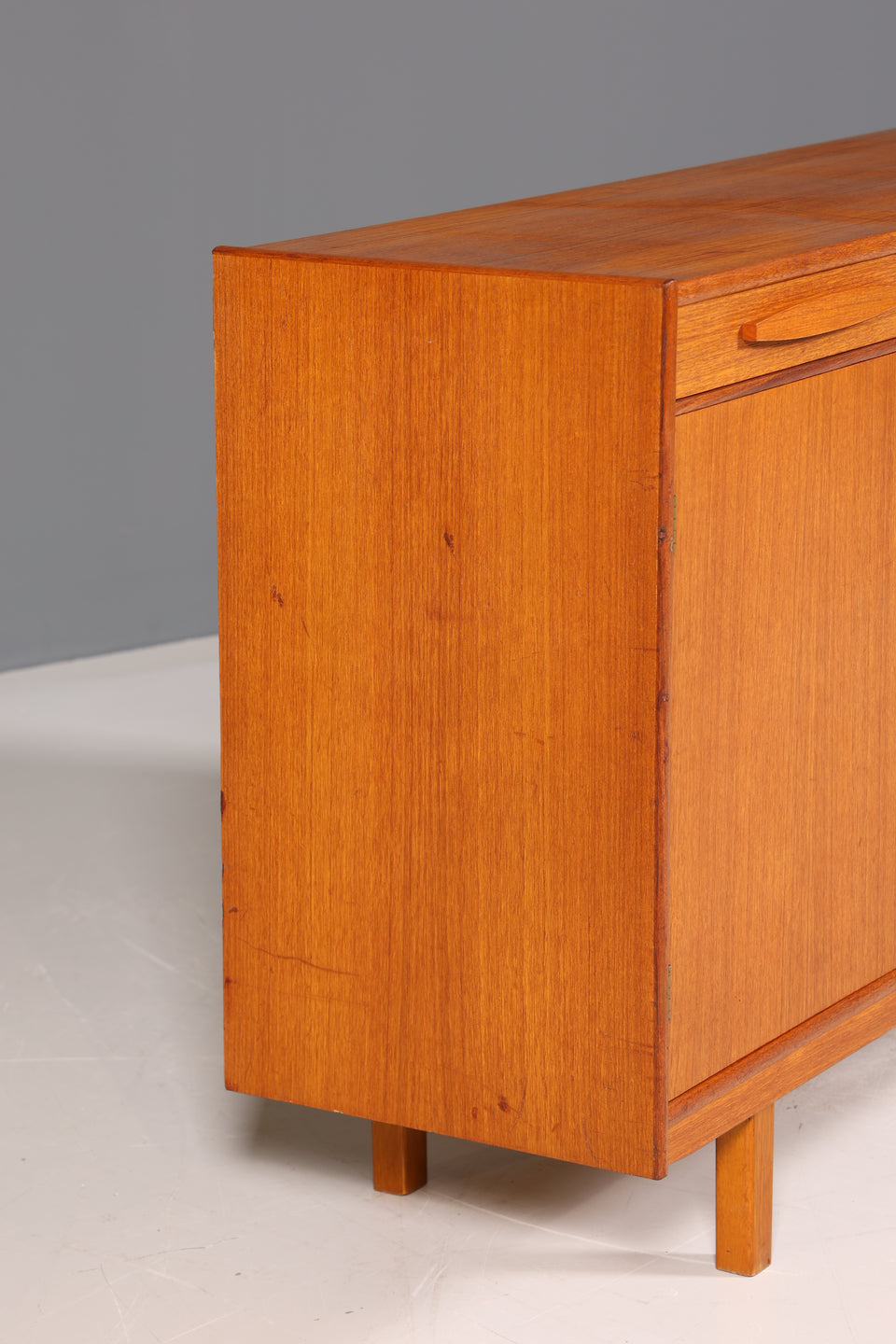 Wunderschönes Mid Century Highboard Vintage Schrank Retro Sideboard Danish Design Teak Holz Kommode