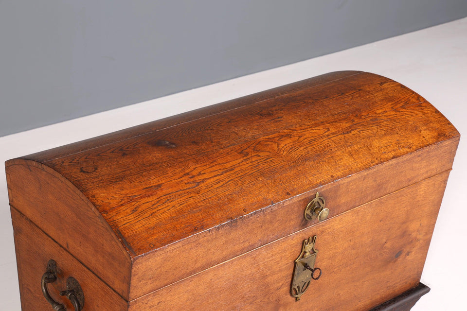 Magnificent original baroque chest around 1800 laundry chest solid wood oak chest dowry chest antique box