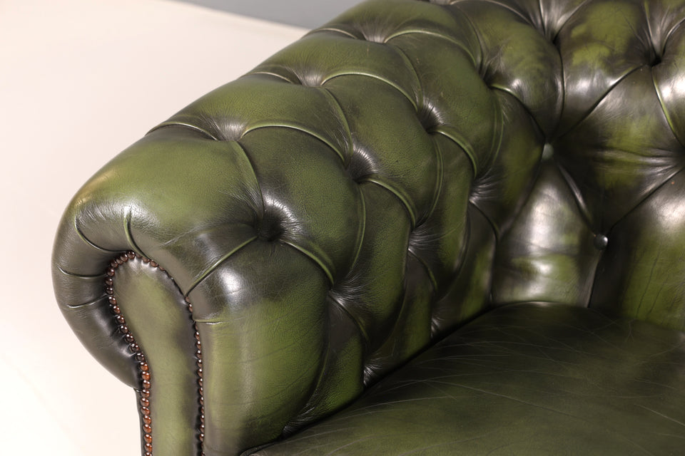 Wunderschönes Original Chesterfield Sofa grün 3-Sitzer echt Leder Couch