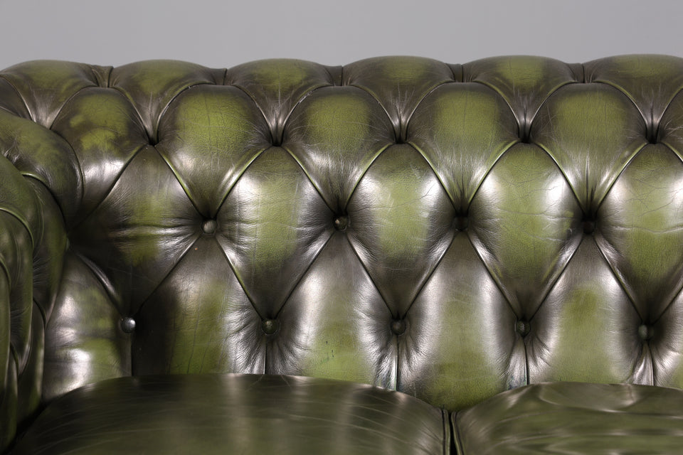 Wunderschönes Original Chesterfield Sofa grün 3-Sitzer echt Leder Couch