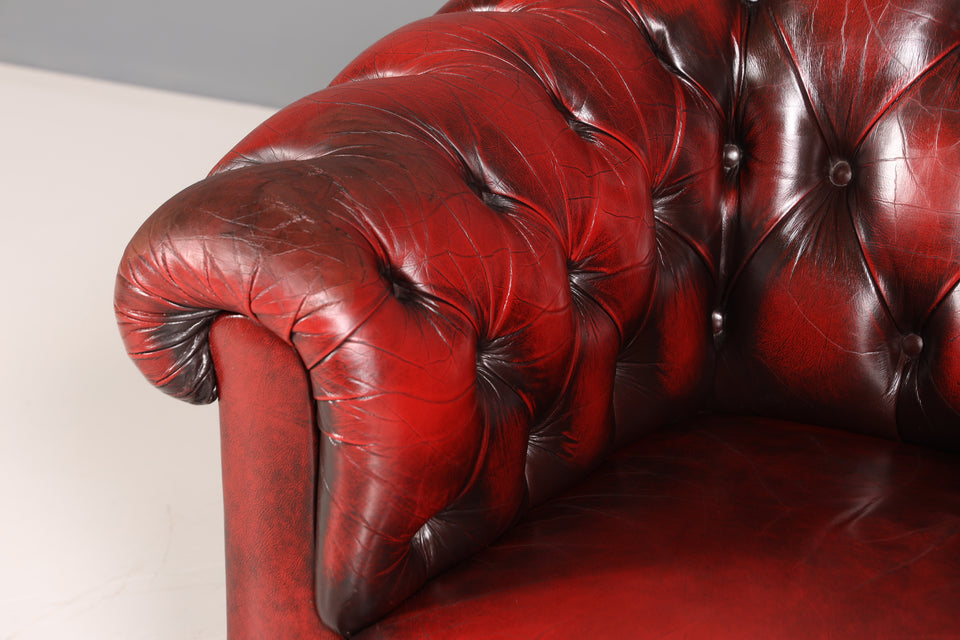 Wunderschöner Original Chesterfield Sessel echt Leder Oxblood Herrensessel England Armlehnsessel