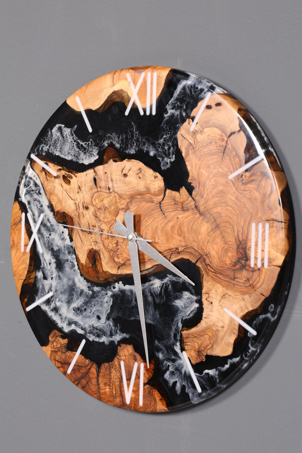 Beautiful handmade epoxy resin clock olive tree wall clock epoxy analog clock 