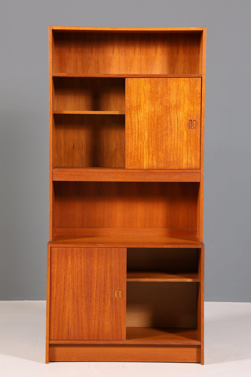 Wunderschönes Mid Century Regal Teak Holz Danish Design Schrank Retro Kommode Bücherregal 60s