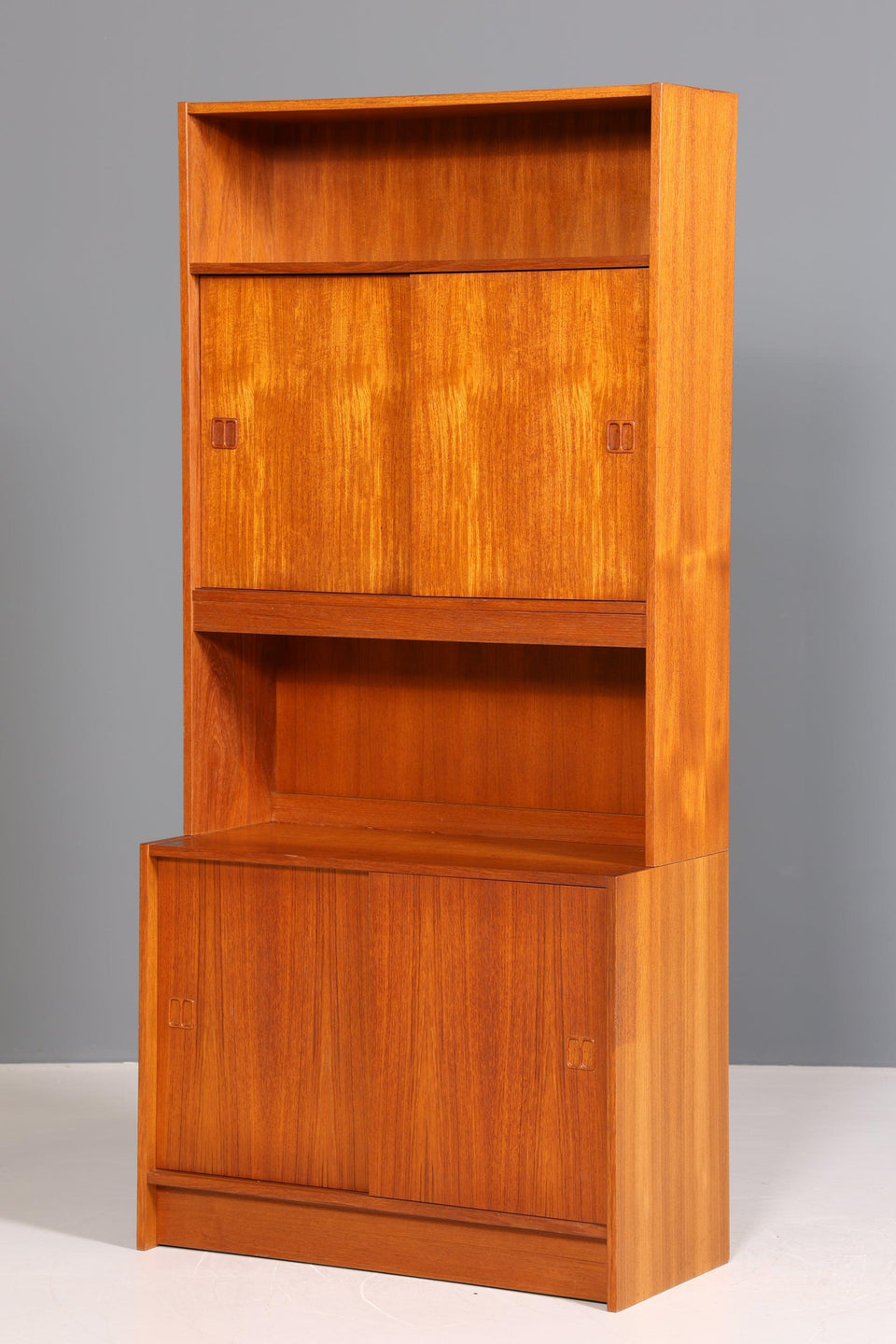 Wunderschönes Mid Century Regal Teak Holz Danish Design Schrank Retro Kommode Bücherregal 60s