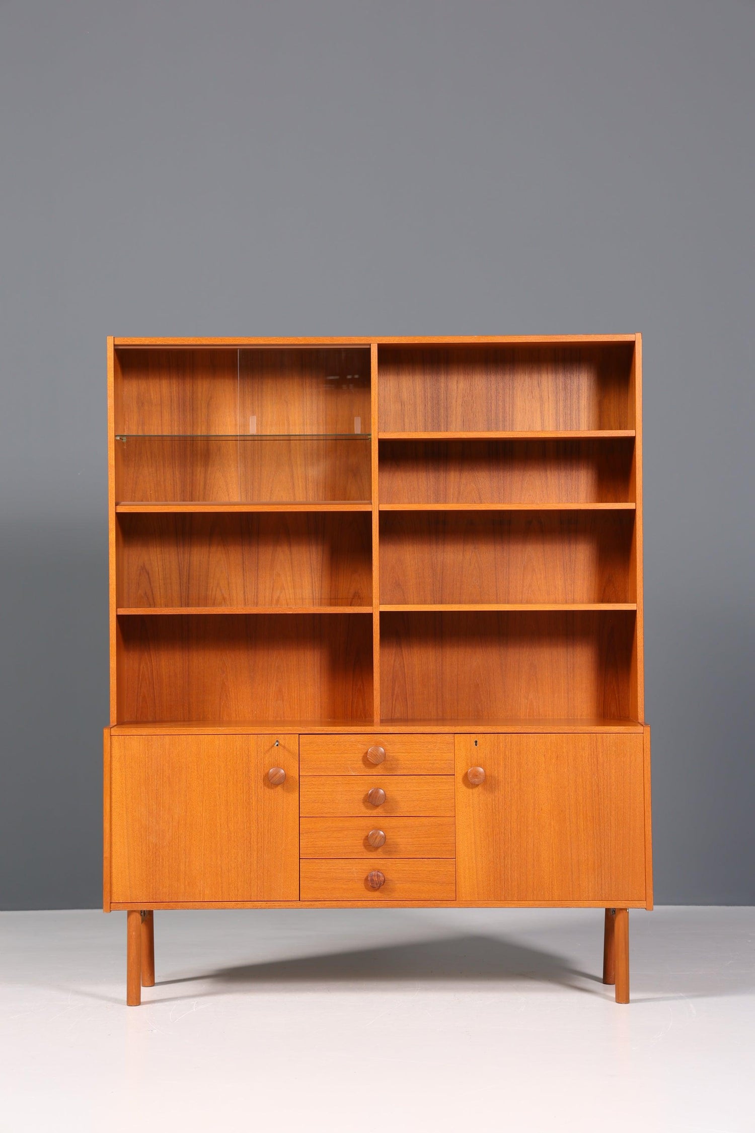 Beautiful Mid Century Shelf Danish Design Cabinet Display Cabinet Vintage Chest of Drawers Scandinavian Bookcase