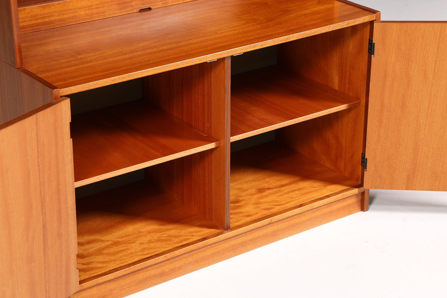 Wunderschönes Mid Century Regal Made in Sweden Teak Schrank 60er Jahre Möbel