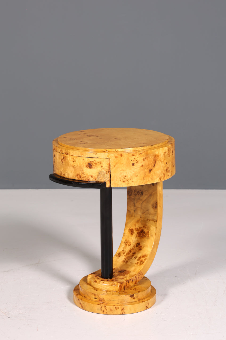 Traumhafter Art Deco Stil Beistelltisch Antik Stil Tisch Luxus Ablagetisch Birke Kommode 2 von 2