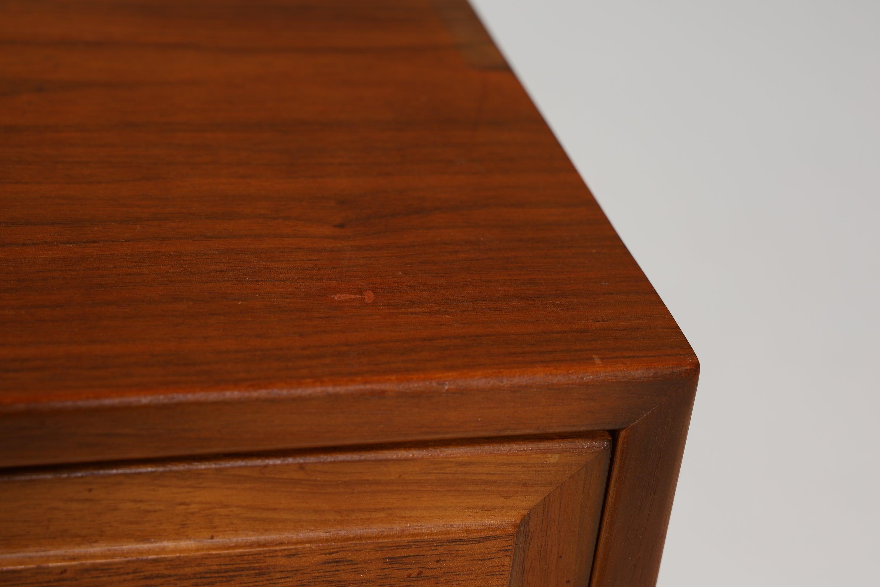 Beautiful Mid Century chest of drawers &quot;Made in Sweden&quot; teak wood chest of drawers hallway chest of drawers bedside table