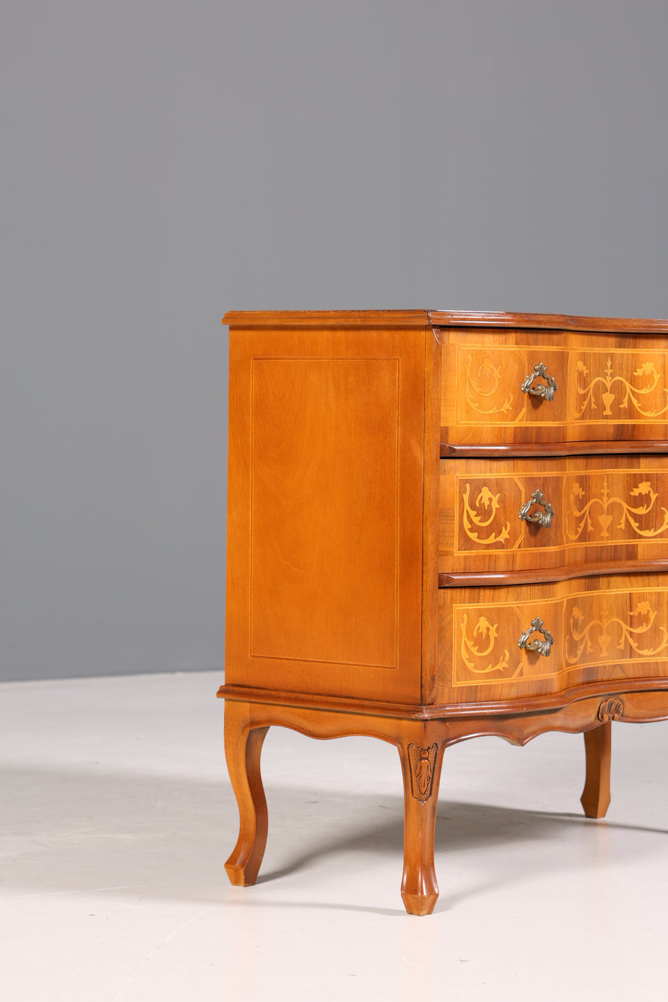 Traumhafte Kommode im Barock Stil Sideboard Intarsien echt Holz Schubladenkommode