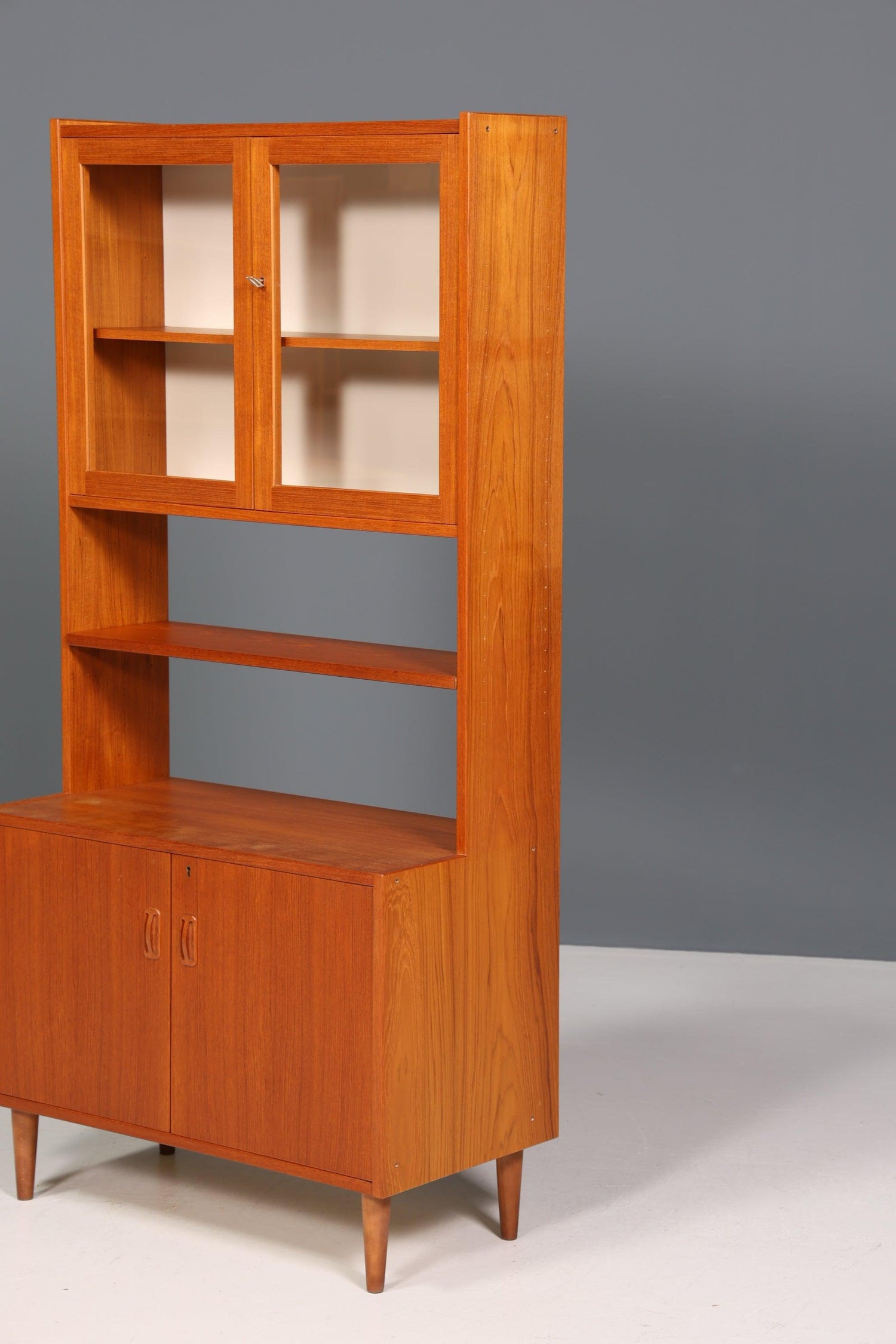 Wunderschönes Mid Century Regal Vintage Teak Holz Vitrine Schrank &quot;Made in Denmark&quot; Kommode