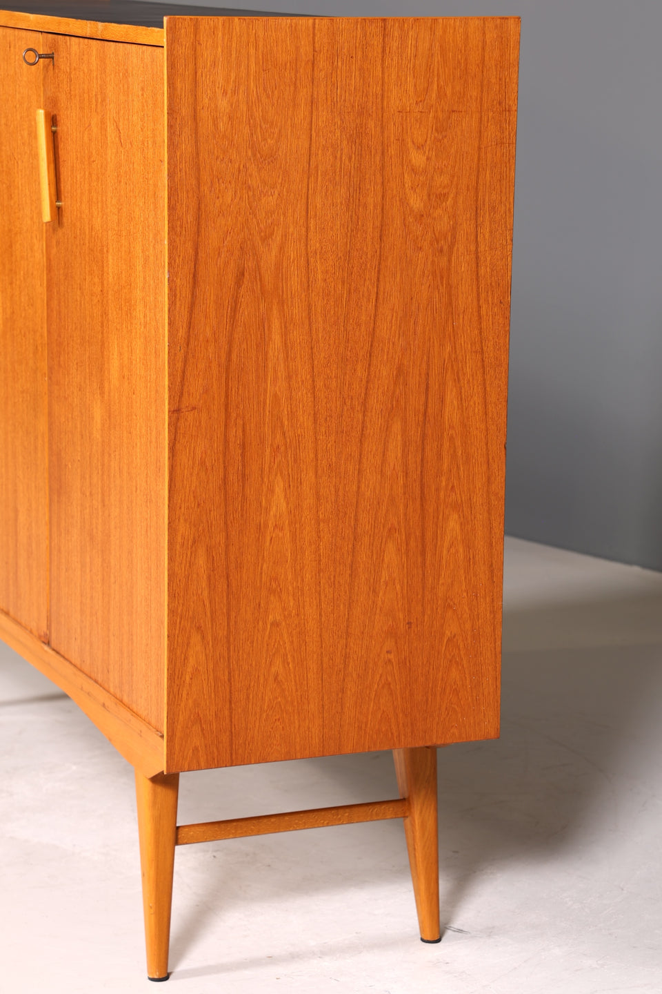 Wunderschönes Mid Century Highboard Sideboard Vintage Schrank 60er Jahre Büro Kommode Aktenschrank