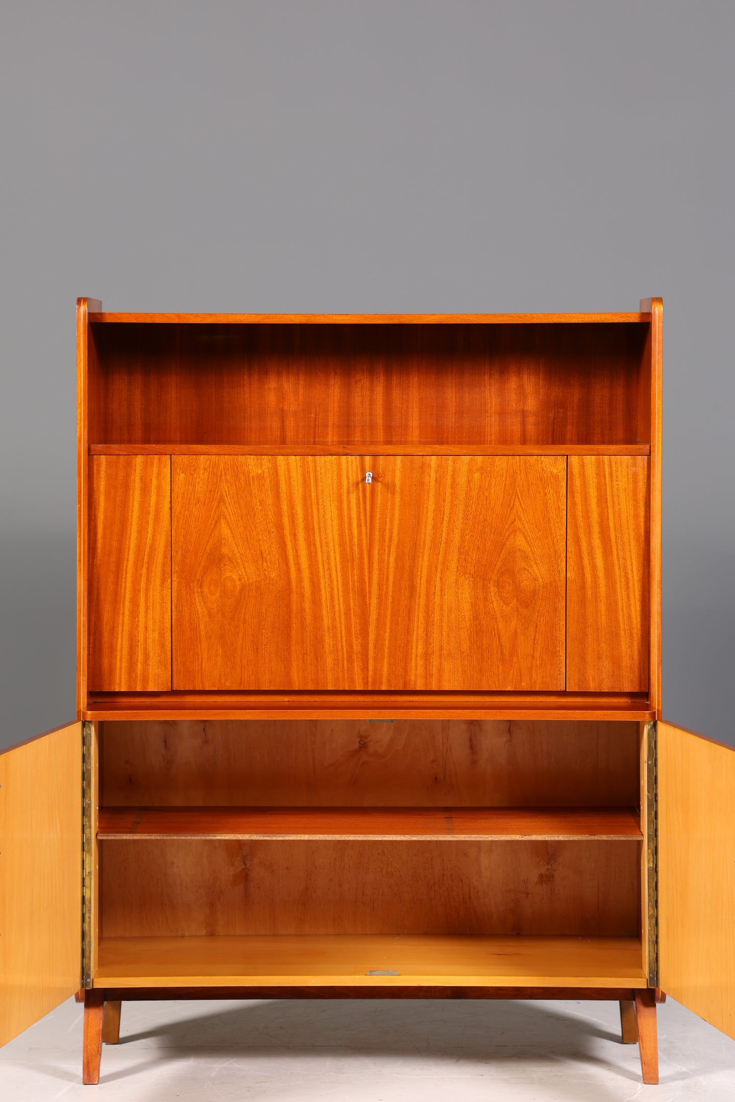 Wunderschöner Mid Century Schrank František Jirák für Tatra Nabytok Sekretär Bücherregal Retro Highboard Vintage Regal 60s