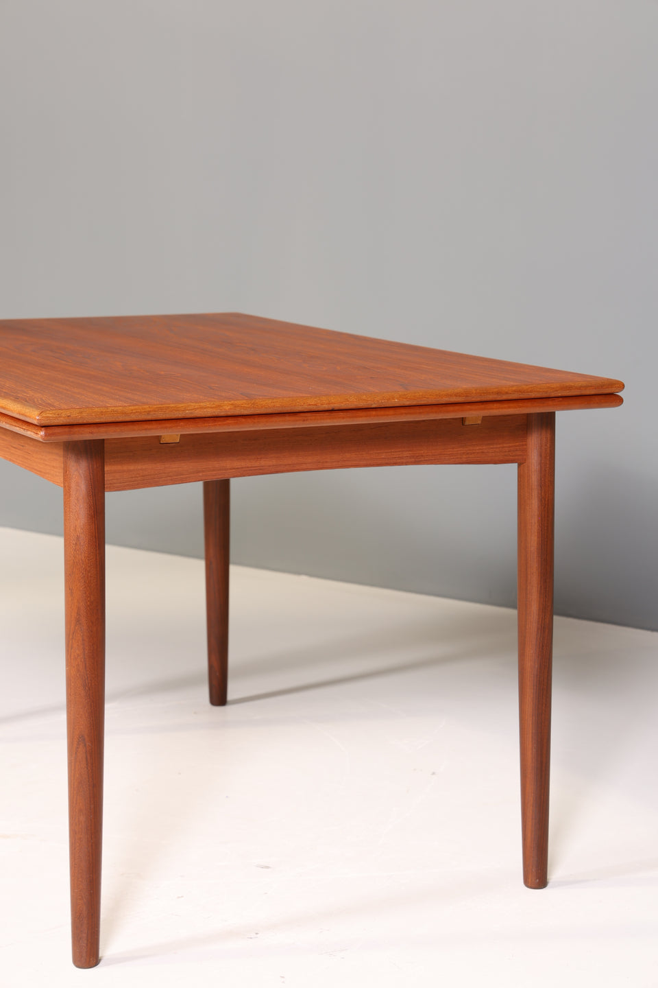 Wunderschöner Mid Century Esstisch ausziehbarer Danish Design Teak Holz Küchentisch Esszimmer Tisch