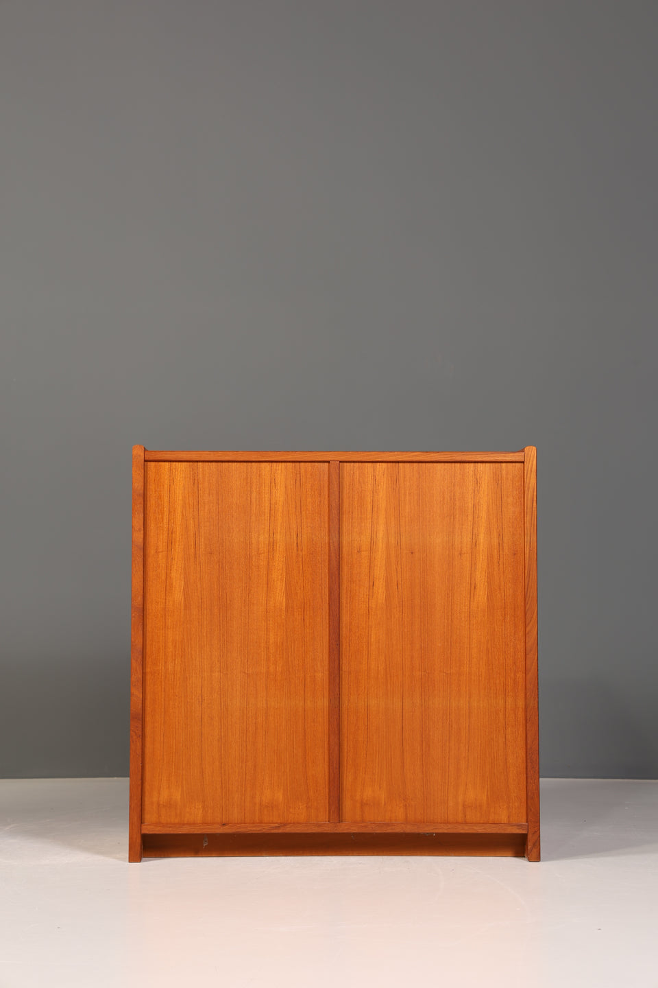 Original "Dyrlund" Schrank Mid Century Vertiko Danish Design Teak Holz Highboard Schrank 60s