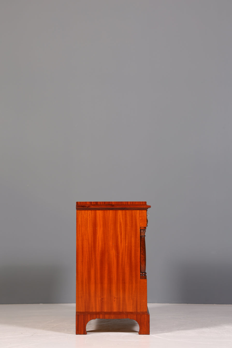 Edle Biedermeier Stil Kommode um 1940 Englisch Antik Mahagoni Sideboard Schubladen Kommode