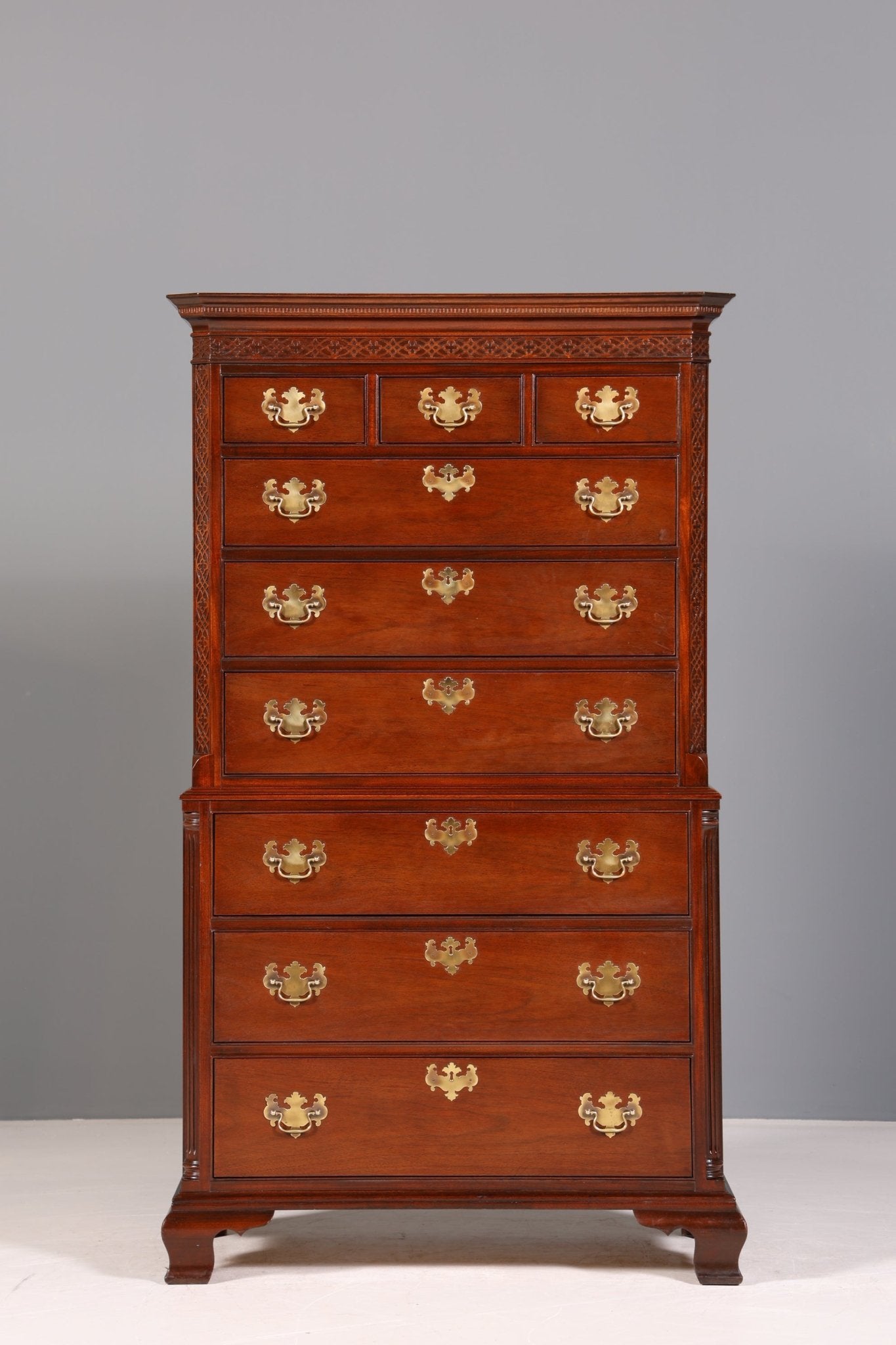 Stylish chest of drawers from the brand American Masterpiece Collection by Hickory Antique Style USA Highboard Vertiko Chest of Drawers