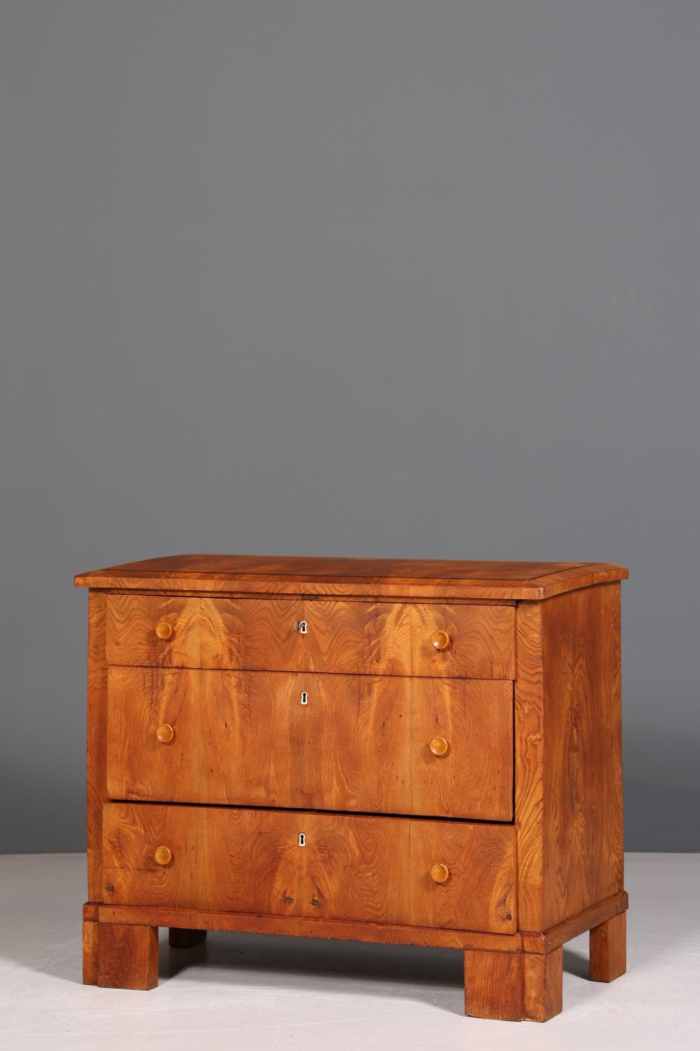 Stylish Original Biedermeier Chest of Drawers Antique around 1880 Sideboard