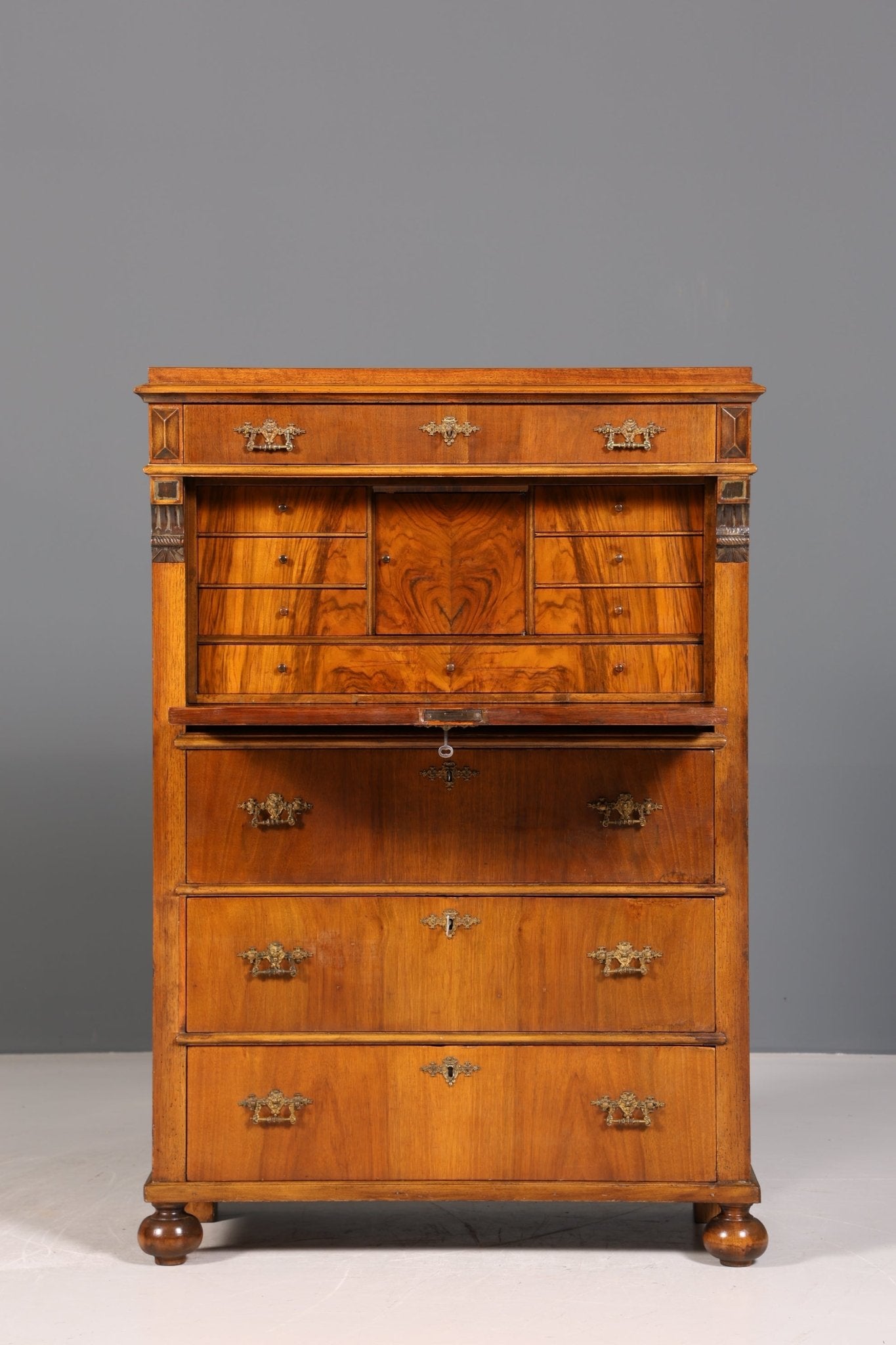 Stilvoller Gründerzeit Sekretär Vertiko Nussbaum Jugendstil Highboard Louis Philippe Kommode um 1880