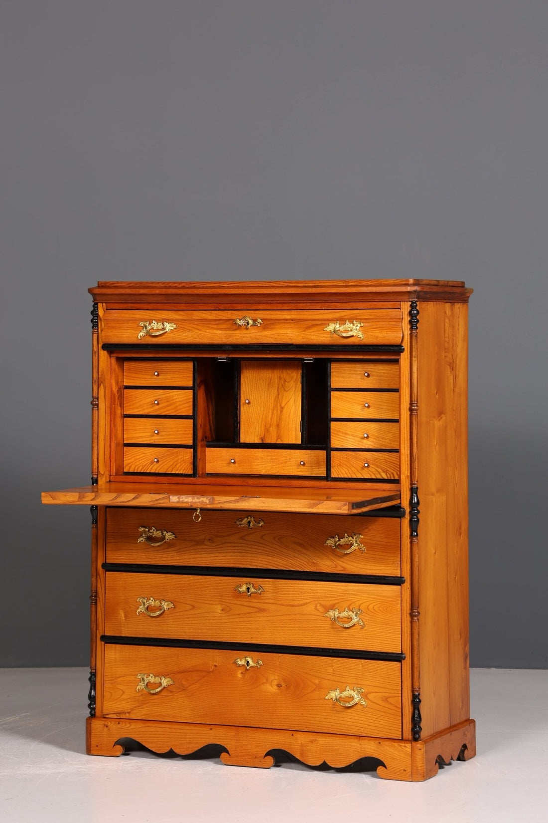 Stilvoller Louis Philippe Sekretär um 1880 Gründerzeit Antik Schrank Chiffoniere