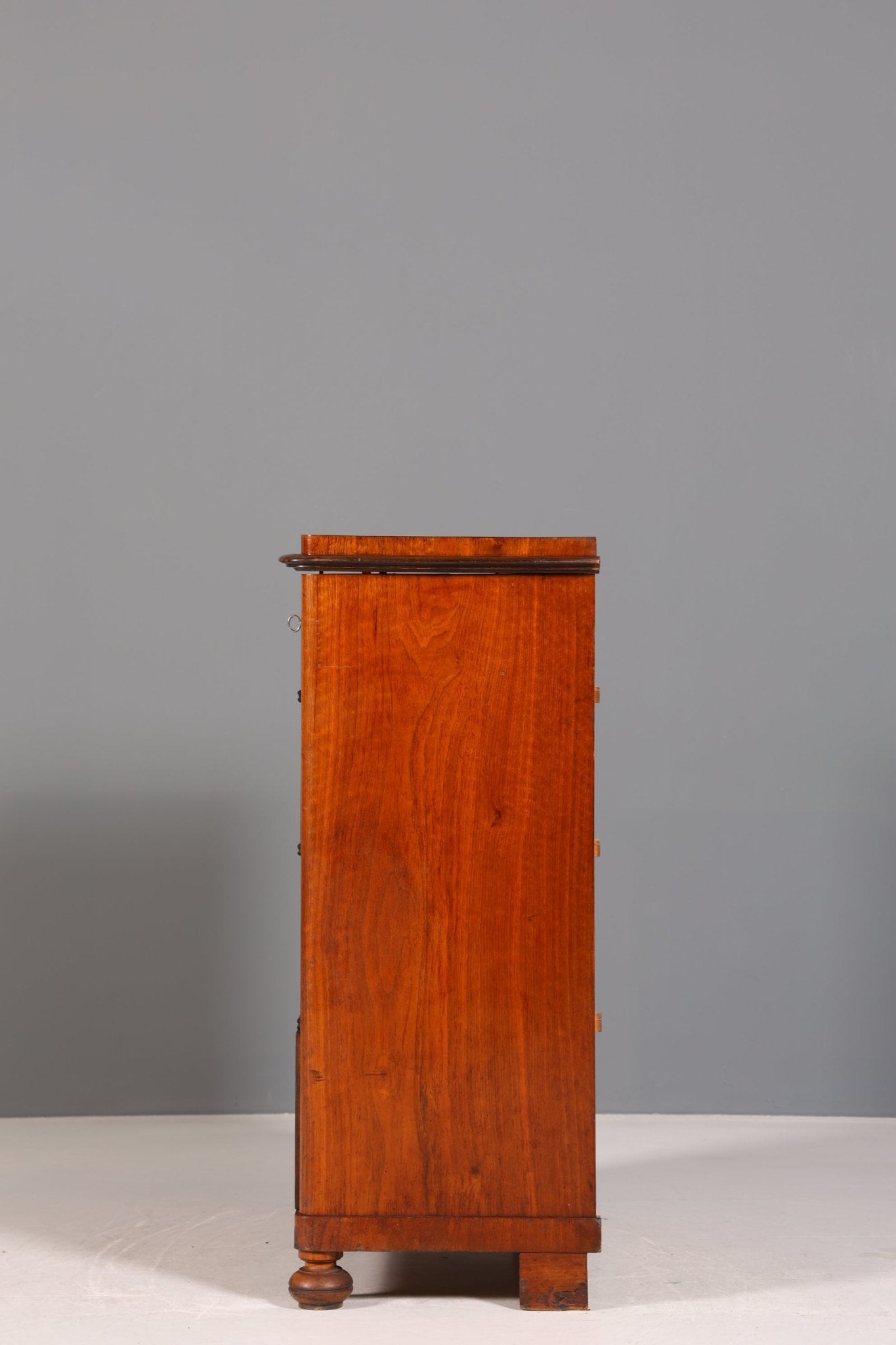 Stylish Gründerzeit Vertiko walnut highboard Louis Philippe chest of drawers around 1890