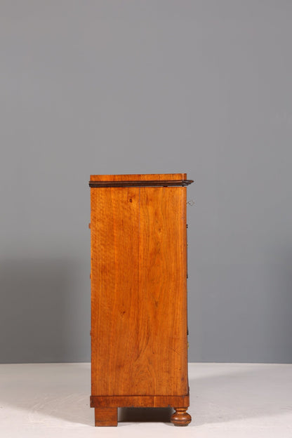 Stylish Gründerzeit Vertiko walnut highboard Louis Philippe chest of drawers around 1890