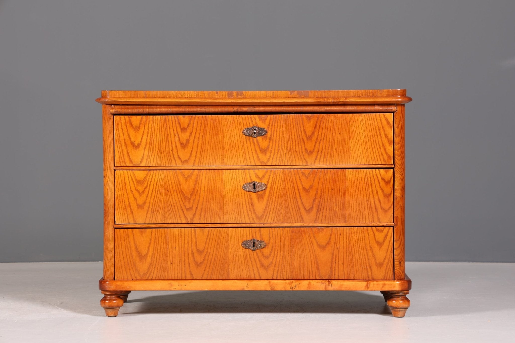 Fantastic Biedermeier chest of drawers antique cabinet softwood chest of drawers