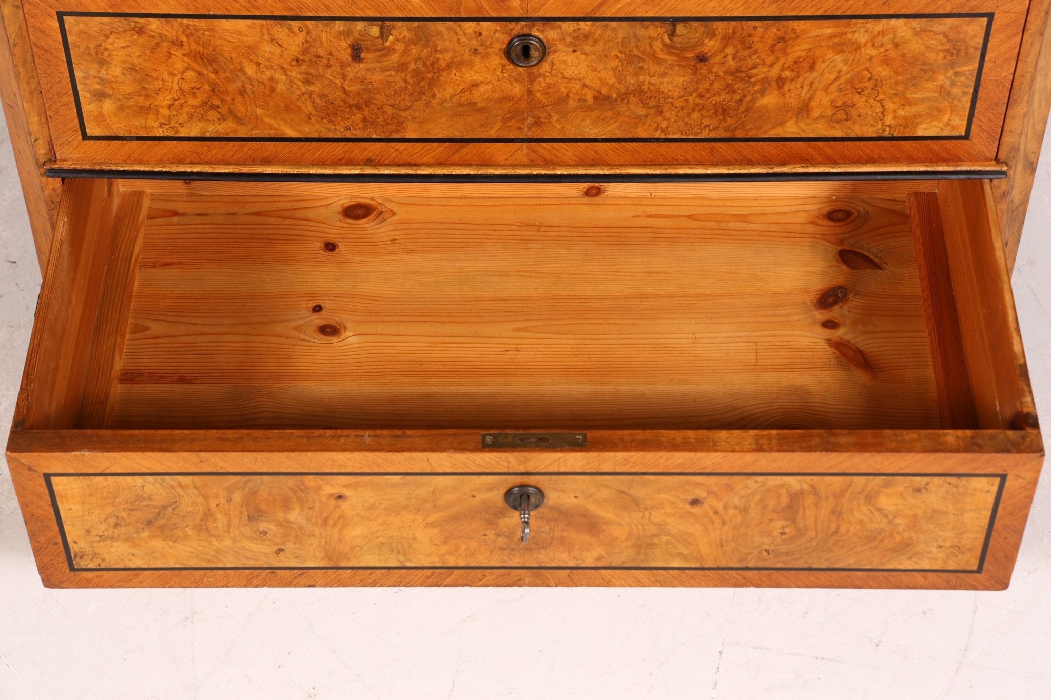 Fantastic Wilhelminian style chest of drawers Louis Philippe sideboard chest of drawers around 1890