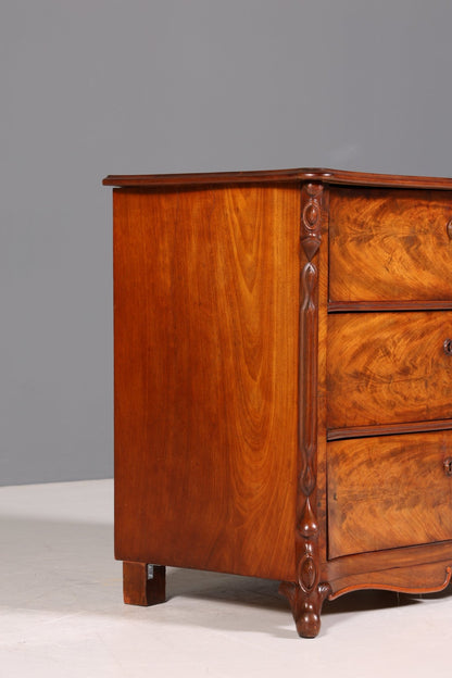 Beautiful Louis Philippe chest of drawers walnut around 1890