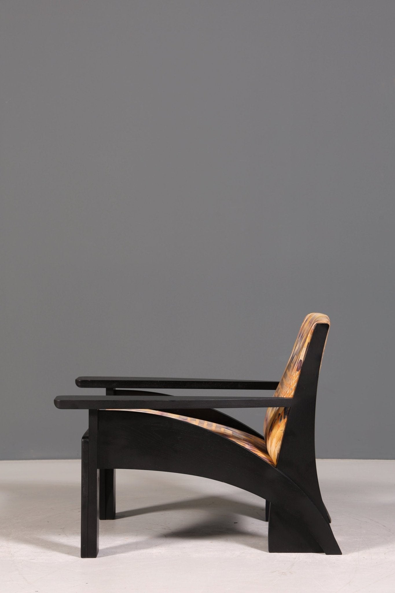 Beautiful Cassina Hill House Armchair Design Italian Armchair by Charles Rennie Mackintosh 1980s 1 of 2