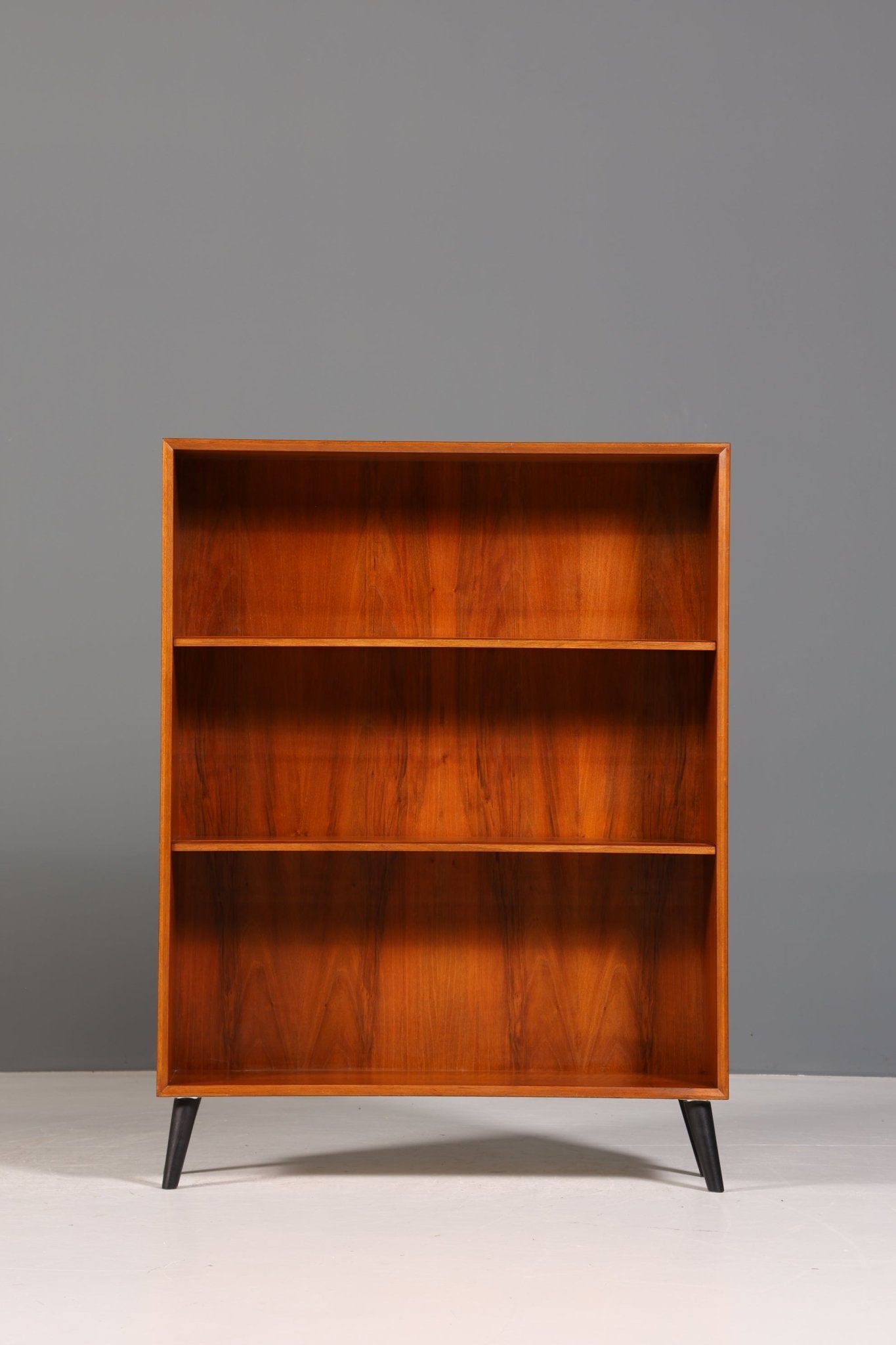 Wunderschönes Mid Century Regal Vintage Bücherregal Retro Schrank Bookshelf 2 von 2